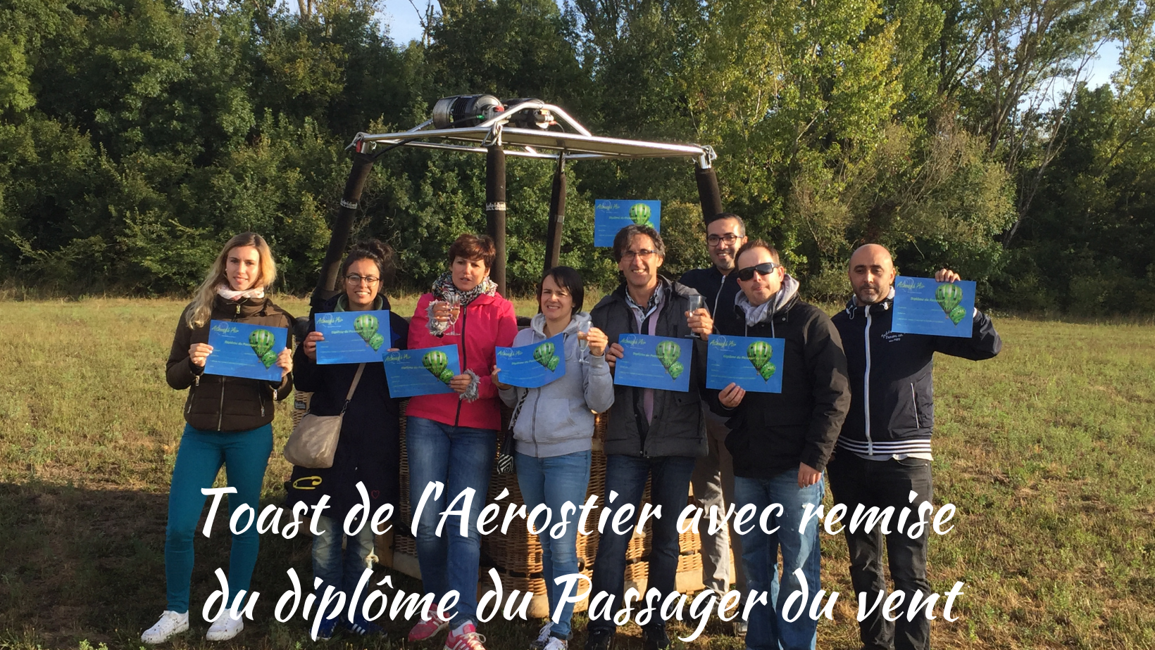 Collation et remise du diplôme du vol en montgolfière Atmosph'Air